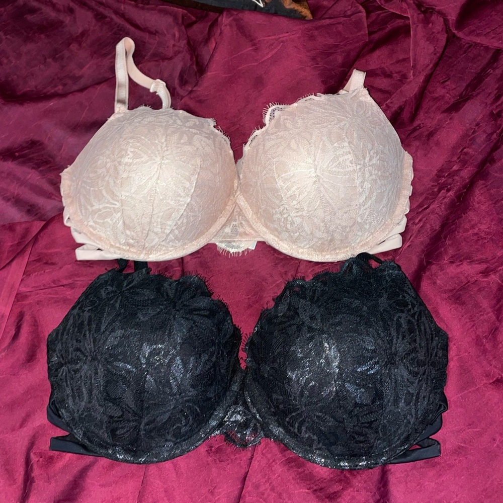 Pink Victoria’s Secret padded date push up bras, 36DD excellent condition